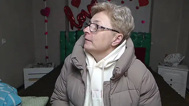 Snapshot of EmiliaGree chatting on 02/06/26, 06:22 EmiliaGree online show from 02/06/26, 06:22