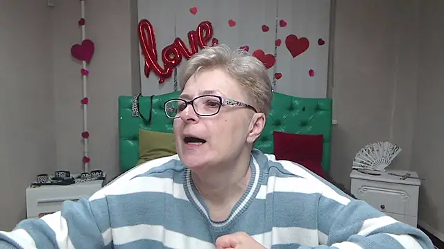 Snapshot of EmiliaGree chatting on 03/19/26, 06:01 EmiliaGree online show from 03/19/26, 06:01