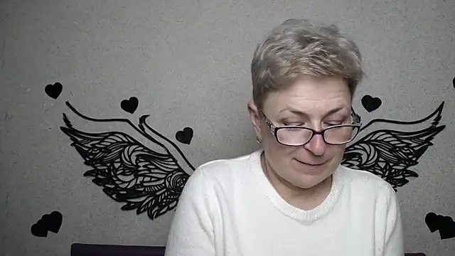 Snapshot of EmiliaGree chatting on 03/21/26, 06:00 EmiliaGree online show from 03/21/26, 06:00