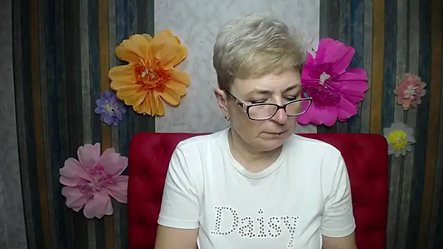Snapshot of EmiliaGree chatting on 03/29/26, 05:02 EmiliaGree online show from 03/29/26, 05:02