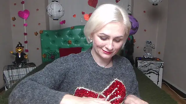 OliviaHorst online show from 11/09/25, 06:17