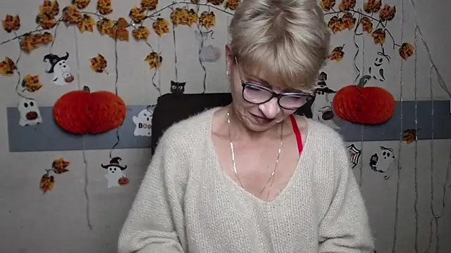 EllaBonito online show from 10/30/25, 06:37