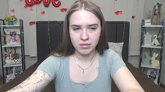 Snapshot of LauraHlot chatting on 05/09/26, 05:29 LauraHlot online show from 05/09/26, 05:29