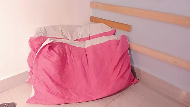 Snapshot of Sofia__rivera chatting on 12/12/24, 11:03 Sofia rivera online show from 12/12/24, 11:03