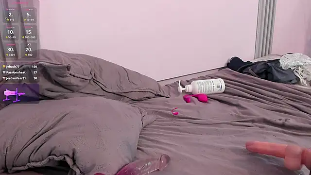 Snapshot of Sofia__rivera chatting on 12/14/24, 09:56 Sofia rivera online show from 12/14/24, 09:56