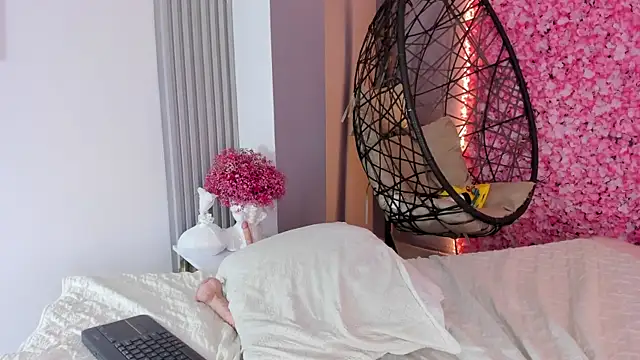 Snapshot of Sofia__rivera chatting on 03/22/25, 10:48 Sofia rivera online show from 03/22/25, 10:48