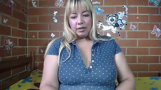 jones-scarlet online show from 10/22/25, 01:11