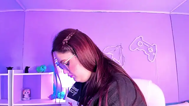 Camiila Osorio online show from 11/20/25, 02:50