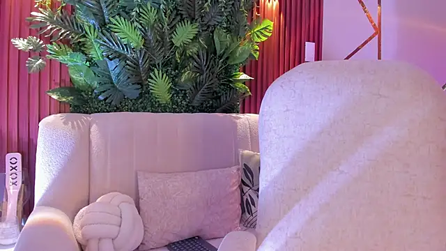 foxxxmegan online show from 10/21/25, 04:08