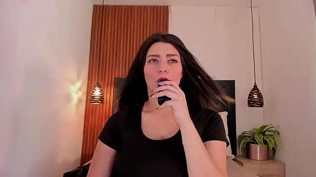 SARA STONE17 online show from 12/11/24, 07:36