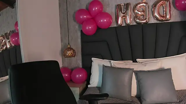 SARA STONE17 online show from 03/17/25, 12:04