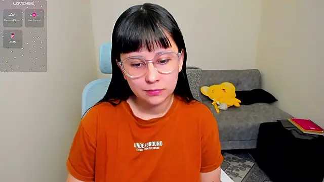 Snapshot of Sofiskies chatting on 03/11/26, 11:22 Sofiskies online show from 03/11/26, 11:22