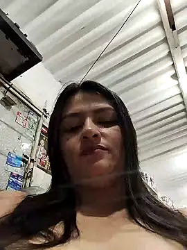 Snapshot of Linda_Lars chatting on 12/26/24, 04:53 Linda Lars online show from 12/26/24, 04:53