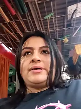 Snapshot of Linda_Lars chatting on 12/29/24, 10:25 Linda Lars online show from 12/29/24, 10:25