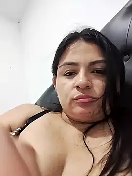 Snapshot of Linda_Lars chatting on 01/05/25, 09:36 Linda Lars online show from 01/05/25, 09:36