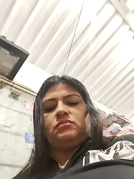 Snapshot of Linda_Lars chatting on 01/26/25, 05:56 Linda Lars online show from 01/26/25, 05:56