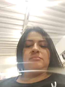 Snapshot of Linda_Lars chatting on 01/31/25, 06:35 Linda Lars online show from 01/31/25, 06:35