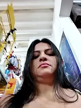 Snapshot of Linda_Lars chatting on 02/13/25, 04:11 Linda Lars online show from 02/13/25, 04:11