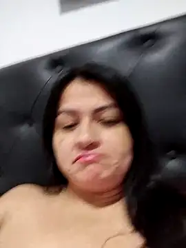 Snapshot of Linda_Lars chatting on 02/17/25, 06:53 Linda Lars online show from 02/17/25, 06:53