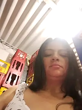 Snapshot of Linda_Lars chatting on 03/03/25, 04:03 Linda Lars online show from 03/03/25, 04:03