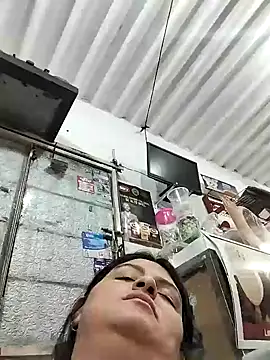 Snapshot of Linda_Lars chatting on 03/20/25, 03:34 Linda Lars online show from 03/20/25, 03:34