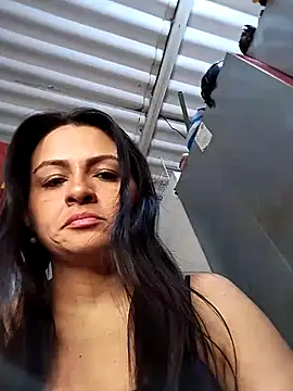 Snapshot of Linda_Lars chatting on 09/15/25, 03:39 Linda Lars online show from 09/15/25, 03:39