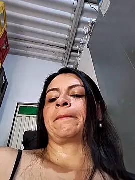 Snapshot of Linda_Lars chatting on 09/22/25, 04:03 Linda Lars online show from 09/22/25, 04:03