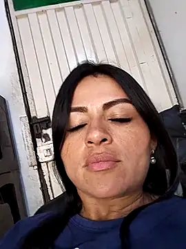 Snapshot of Linda_Lars chatting on 10/01/25, 03:12 Linda Lars online show from 10/01/25, 03:12