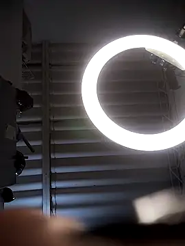 Snapshot of Linda_Lars chatting on 10/24/25, 03:14 Linda Lars online show from 10/24/25, 03:14