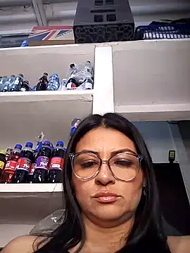 Snapshot of Linda_Lars chatting on 11/08/25, 04:12 Linda Lars online show from 11/08/25, 04:12