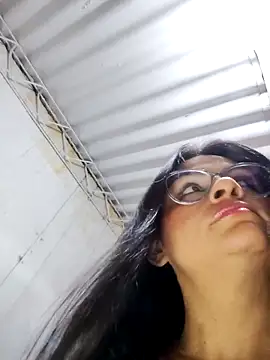 Linda Lars online show from 03/10/26, 02:05