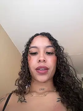 MarieLeon online show from 05/16/26, 08:07