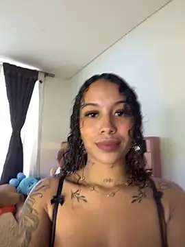 MarieLeon online show from 05/24/26, 08:25
