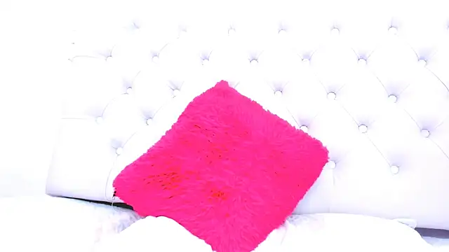 silvana  miller online show from 01/30/25, 01:22