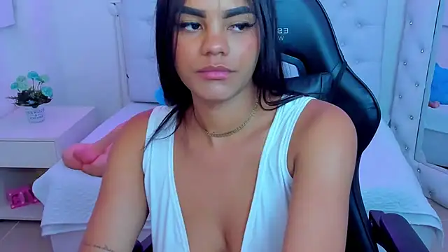 silvana  miller online show from 02/18/25, 07:09