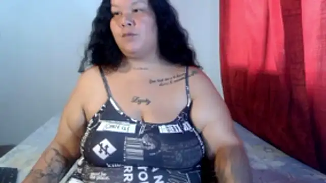 Snapshot of Goddexxxvane chatting on 03/25/26, 04:35 Goddexxxvane online show from 03/25/26, 04:35