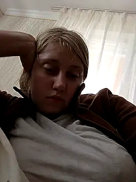 Snapshot of AnastasiaSky19 chatting on 09/27/25, 09:03 AnastasiaSky19 online show from 09/27/25, 09:03