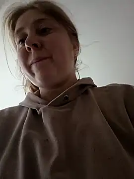 Snapshot of AnastasiaSky19 chatting on 11/18/25, 08:52 AnastasiaSky19 online show from 11/18/25, 08:52