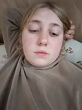 Snapshot of AnastasiaSky19 chatting on 11/20/25, 11:32 AnastasiaSky19 online show from 11/20/25, 11:32