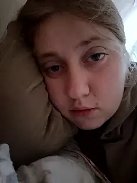 Snapshot of AnastasiaSky19 chatting on 11/21/25, 08:46 AnastasiaSky19 online show from 11/21/25, 08:46