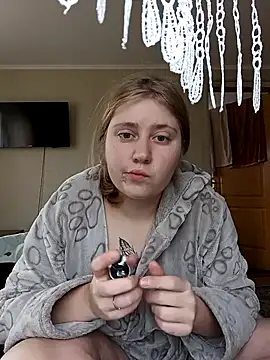 Snapshot of AnastasiaSky19 chatting on 12/05/25, 08:12 AnastasiaSky19 online show from 12/05/25, 08:12