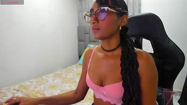 Snapshot of MurphyAngelina chatting on 06/12/26, 03:05 MurphyAngelina online show from 06/12/26, 03:05