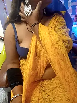 Snapshot of nisha_baby2 chatting on 02/25/25, 04:24 nisha baby2 online show from 02/25/25, 04:24