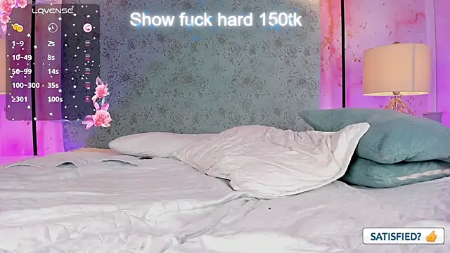 Snapshot of JESSI_NAOMI chatting on 03/16/26, 05:44 JESSI NAOMI online show from 03/16/26, 05:44