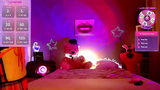 Snapshot of Stripgirl31 chatting on 01/25/25, 09:25 Stripgirl31 online show from 01/25/25, 09:25