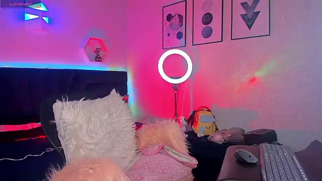  gia rose online show from 09/18/25, 09:28