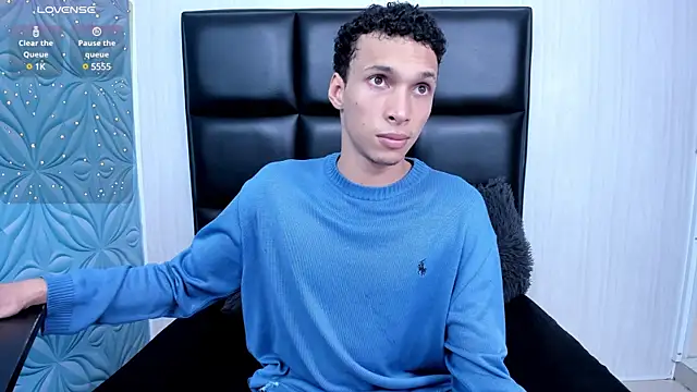 Snapshot of Milk_max_18 chatting on 12/03/24, 08:06 Milk max 18 online show from 12/03/24, 08:06