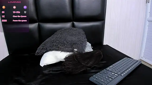 Snapshot of Milk_max_18 chatting on 01/25/25, 09:04 Milk max 18 online show from 01/25/25, 09:04