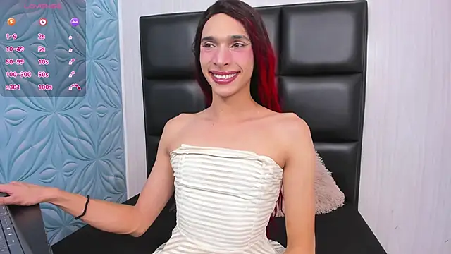 Snapshot of Milk_max_18 chatting on 02/14/25, 08:26 Milk max 18 online show from 02/14/25, 08:26