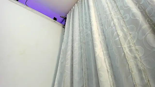 Snapshot of Milk_max_18 chatting on 03/22/25, 09:13 Milk max 18 online show from 03/22/25, 09:13